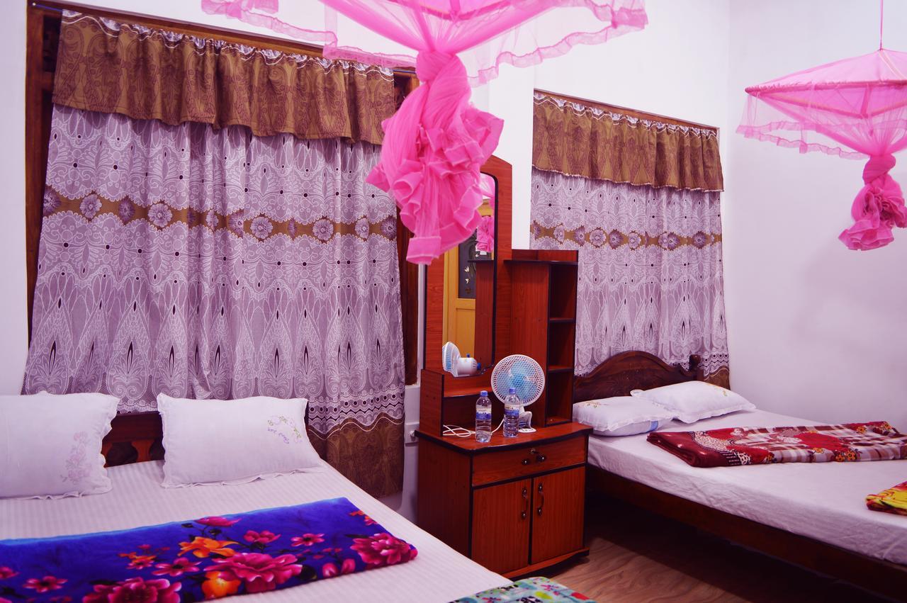 Subash Hotel 날라탄니야 외부 사진
