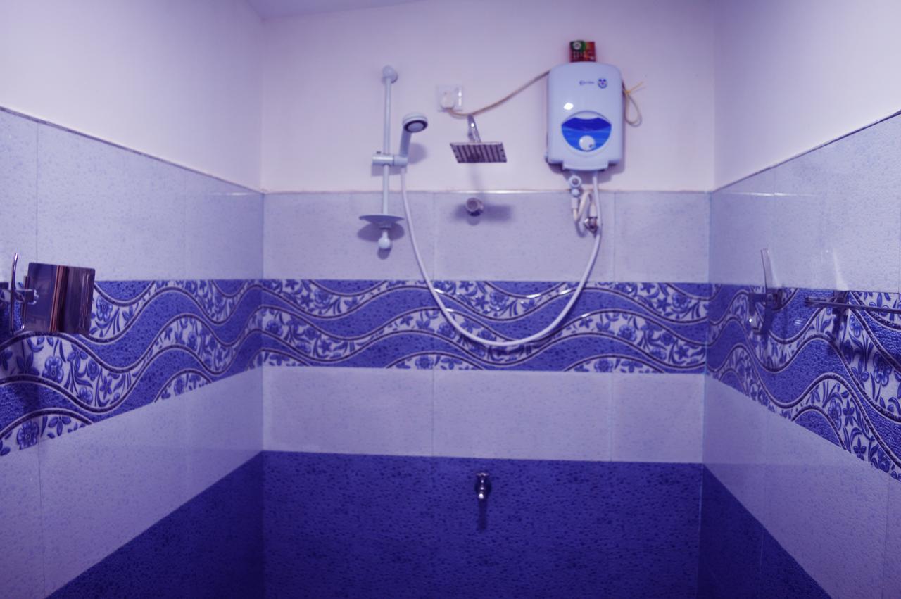 Subash Hotel 날라탄니야 외부 사진